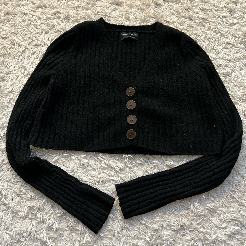 ❤️ urban outfitter cropped sweater